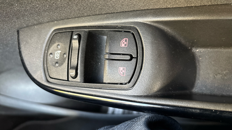 Vauxhall Corsa 1.4 [75] Griffin 3dr Petrol Hatchback